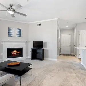 Pure 2 Bed N Mcdowell Mtn Ranch Gym Pool Apartment Scottsdale