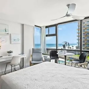 Newly Remodeled Beachfront With Pool Apartment Daytona Beach